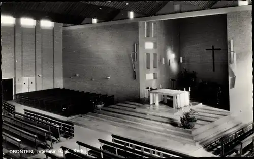 Ak Dronten Flevoland Niederlande, R. K. Kerk, Interieur