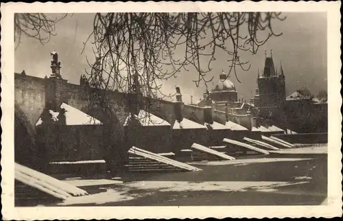 Ak Praha Prag Tschechien, Teilansicht im Winter