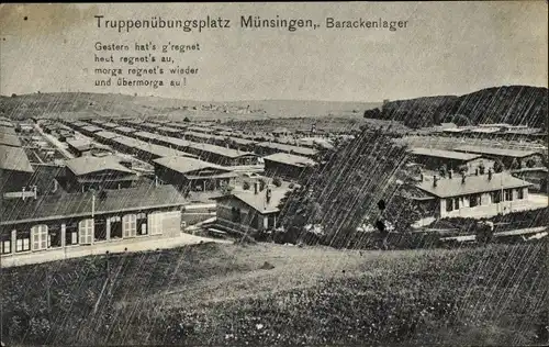 Ak Münsingen in Württemberg, Truppenübungsplatz, Barackenlager im Regen