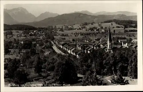 Ak Penzberg in Oberbayern, Totalansicht mit Zugspitze und Ettaler Mandl