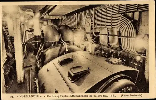 Ak Paquebot Normandie, CGT, Un des 4 Turbo Alternateurs, Maschinenraum