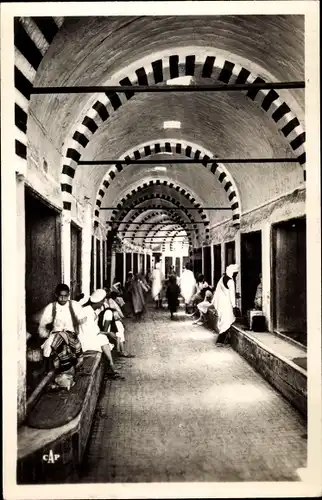 Ak Kairouan Tunesien, Un Souk, Vue intérieure
