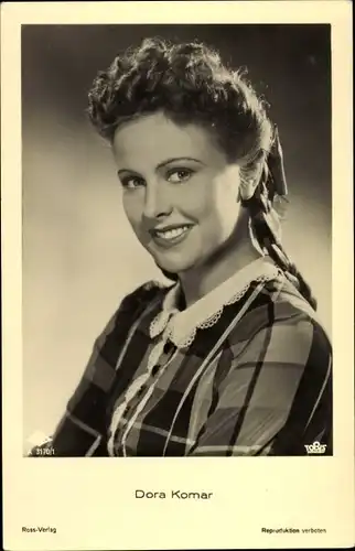 Ak Schauspielerin Dora Komar, Portrait