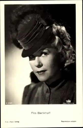 Ak Schauspielerin Fita Benkhoff, Portrait, Hut