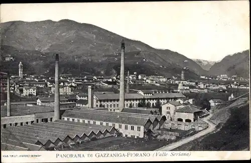 Ak Gazzaniga Fiorano Lombardei, Panorama mit Fabrikgelände, Valle Seriana