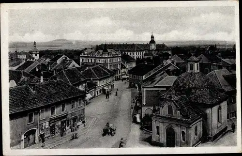 Ak Roudnice nad Labem Raudnitz an der Elbe Reg. Aussig, Luftbild vom Ort