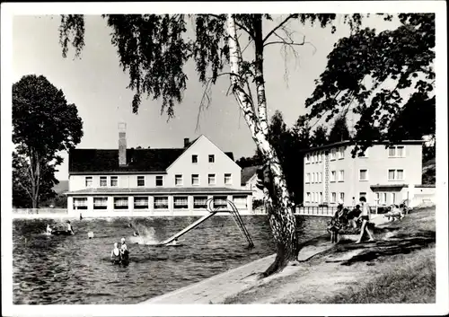 Ak Hetzdorf Halsbrücke in Sachsen, Gaststätte Sumpfmühle, Schwimmbad, Wasserrutsche