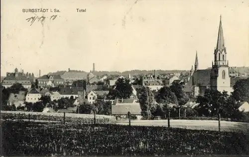 Ak Burgstädt in Sachsen, Totale mit Kirche