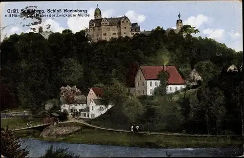 Ak Rochsburg Lunzenau in Sachsen, Gräfliche Schönburg. Schloss, Hängebrücke über der Zwickauer Mulde