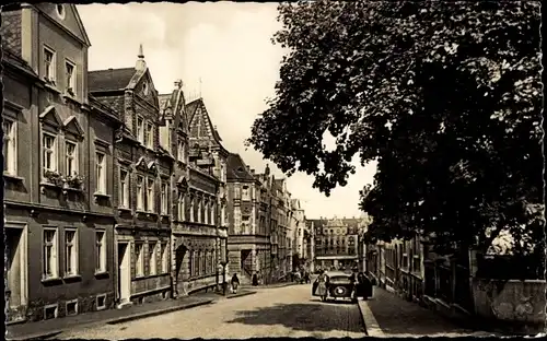 Ak Hartha in Sachsen, Pestalozzischule, Straßenpartie