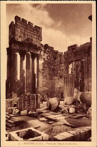 Ak Baalbek Libanon, Parvis du Temple de Bacchus