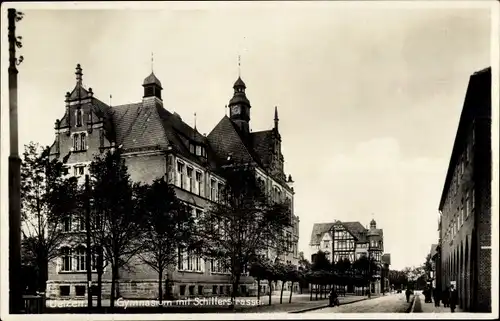 Ak Uelzen in Niedersachsen, Gymnasium mit Schillerstraße