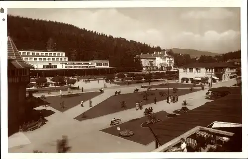 Ak Luhačovice Bad Luhatschowitz Region Zlin, Stadtansicht, Kurhäuser, Gartenanlagen