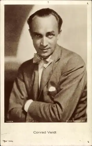 Ak Schauspieler Conrad Veidt, Portrait im Anzug, Ross Verlag 3605 4