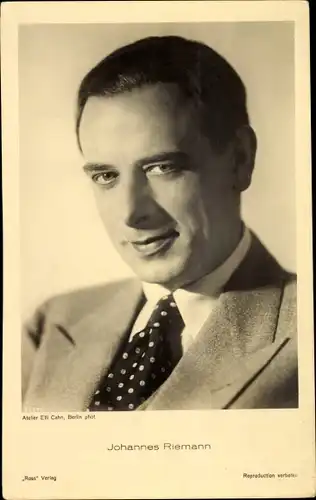 Ak Schauspieler Johannes Riemann, Portrait