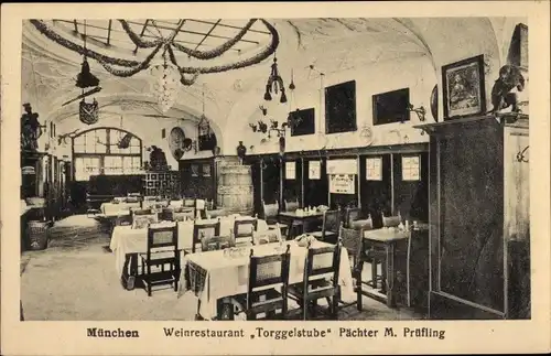 Ak München Bayern, Weinrestaurant Torggelstube, Innenansicht