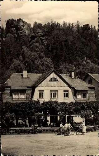 Ak Rosenthal Bielatal Schweizermühle, Ottomühle, Radfahrer