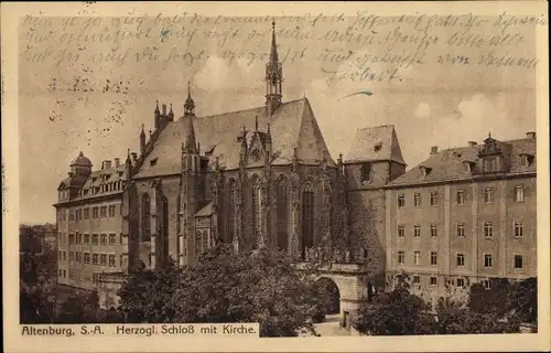 Ak Altenburg in Thüringen, Herzogl. Schloss mit Kirche