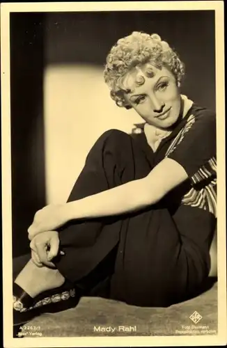 Ak Schauspielerin Mady Rahl, Portrait