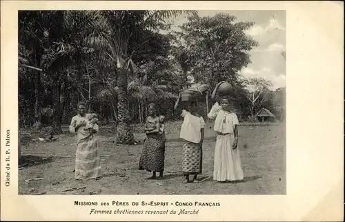 Ak Französisch Kongo, Femmes chretiennes revenant du Marché, christliche Frauen kommen vom Markt