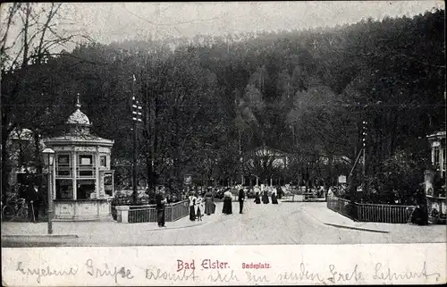 Ak Bad Elster im Vogtland, Badeplatz, Besucher, Kurpark