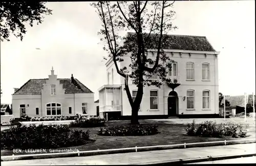 Ak Beneden Leeuwen Gelderland, Gemeentehuis