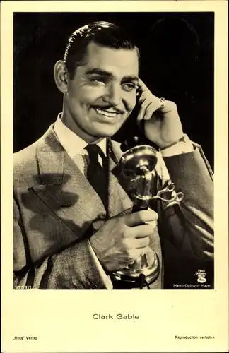 Ak Schauspieler Clark Gable, Portrait mit Telefon