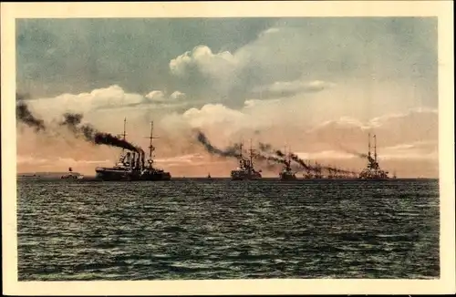 Ak Deutsche Kriegsschiffe paradieren vor dem scheidenden Flottenchef Großadmiral Prinz Heinrich