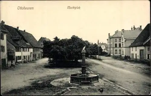 Ak Geisingen im Kreis Tuttlingen Baden, Brunnen am Marktplatz