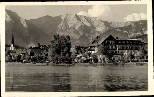 Ak Seefeld in Tirol, Blick auf den Ort, Berge, Hotel, Kirchturm