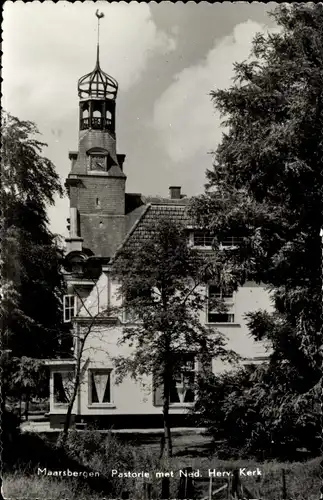 Ak Maarsbergen Utrecht Niederlande, Pastorie met Ned. Herv. Kerk