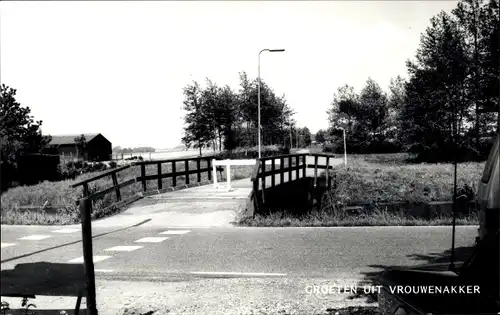 Ak Vrouwenakker Südholland Niederlande, Teilansicht mit Brücke