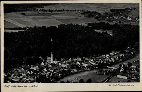 Ak Wolfratshausen in Oberbayern, Totalansicht der Ortschaft, Fliegeraufnahme