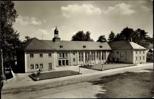 Ak Bad Lobenstein in Thüringen, Blick auf das Kulturhaus