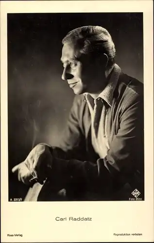Ak Schauspieler Carl Raddatz, Ross Verlag 3313 1, UFA, Seitenportrait