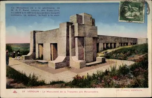 Ak Verdun Meuse, Monument de la Tranchée des Baïonnettes
