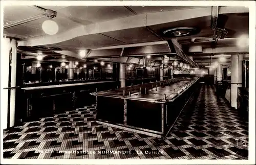 Ak Paquebot Normandie, CGT, French Line, la Cuisine, Küche, Innenansicht