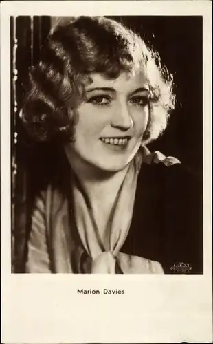 Ak Schauspielerin Marion Davies, Portrait, Amag Iris 6044