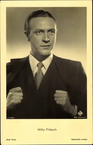 Ak Schauspieler Willy Fritsch, Portrait