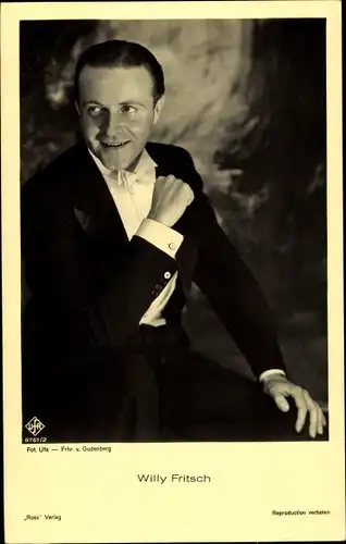 Ak Schauspieler Willy Fritsch, Portrait