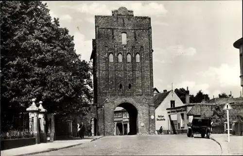 Ak Salzwedel in der Altmark, Neuperver Tor
