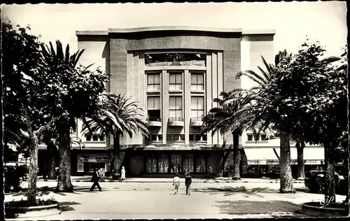 Ak Sidi bel Abbès Algerien, Le Theatre, Straßenpartie mit Blick auf das Theater