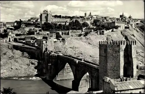 Ak Toledo Kastilien La Mancha Spanien, Puente de San Martin y vista parcial