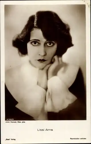 Ak Schauspielerin Lissi Arna, Portrait