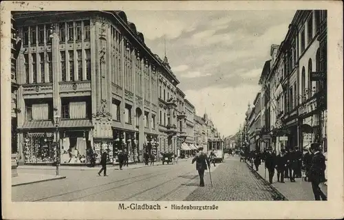 Ak Mönchengladbach am Niederrhein, Hindenburgstraße, Straßenbahn, Passanten