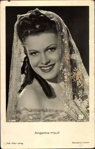 Ak Schauspielerin Angelika Hauff, Portrait, Schleier