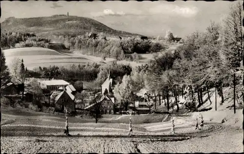 Ak Lückendorf Oybin Oberlausitz, Winter im Zittauer Gebirge, Blick auf Ort mit Hochwald