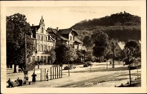 Ak Görlitz in der Lausitz, Landeskrone, HOG Burghof, Straßenpartie