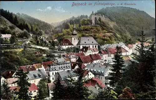 Ak Bad Berneck im Fichtelgebirge Oberfranken, Blick auf den Ort mit Umgebung von der Eisenleite