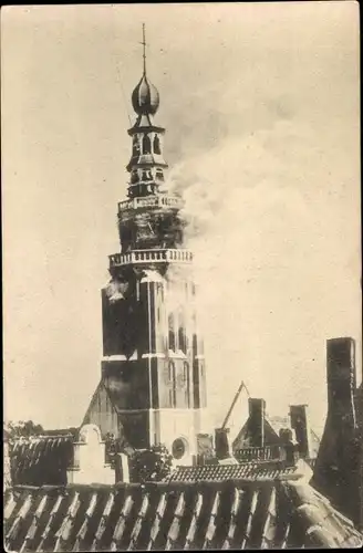 Ak Vlissingen Zeeland, Brand van de St. Jacobskerk met toren, 05.09.1911